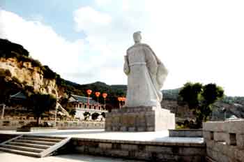 Modern statue of Zheng He in Changle, Fujian