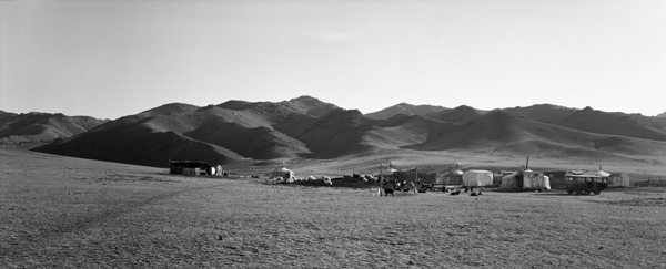 Mongolia (Mongol uls), 1997. Photograph by Lois Conner